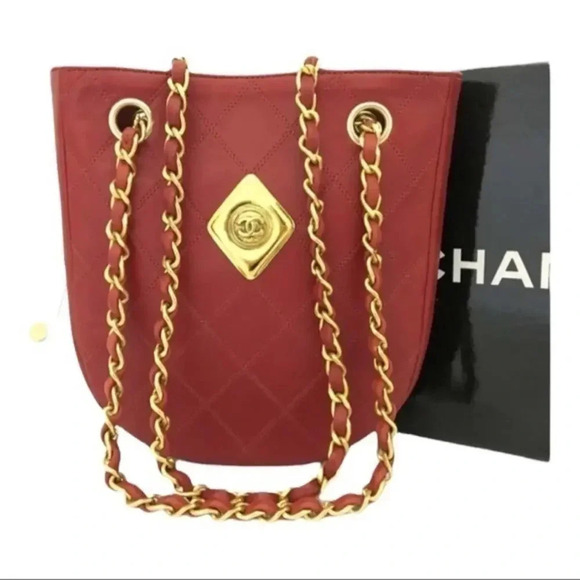CHANEL Handbags - Chanel Vintage Red Leather Crossbody Bag